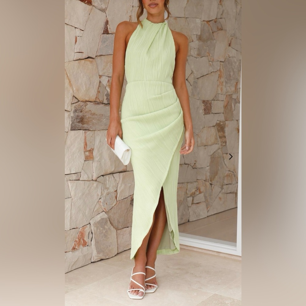 Green elegant evening dress